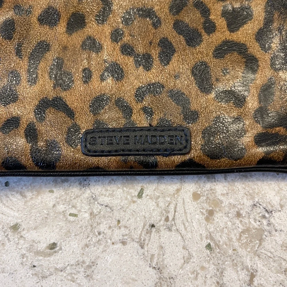 Steve Madden Leopard Print Wristlet Clutch - Brown & Black